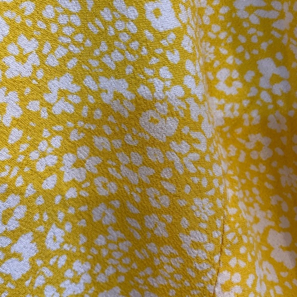 H&M yellow and white summer button front dress. - Picture 2 of 2